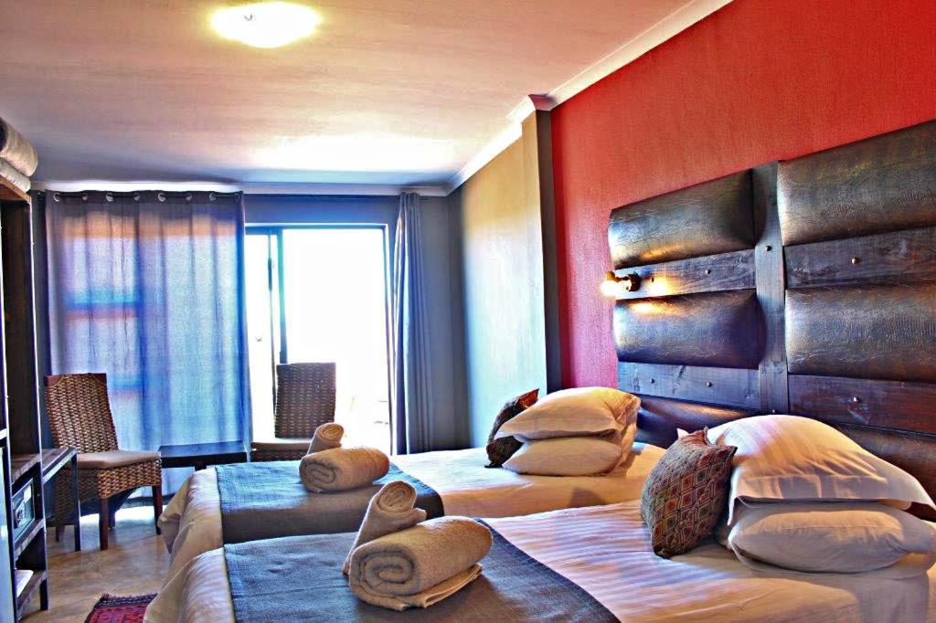 Opuwo Country Lodge エクステリア 写真