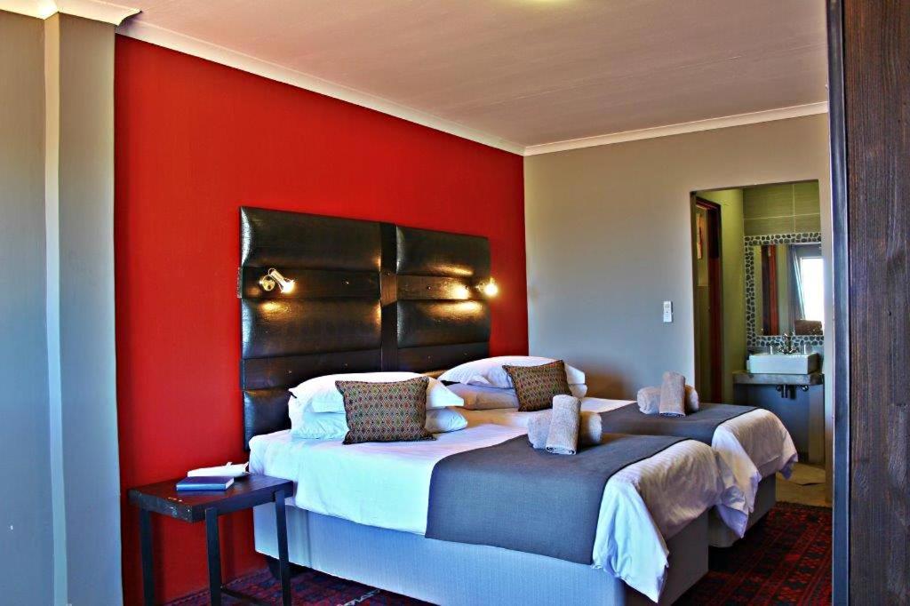 Opuwo Country Lodge エクステリア 写真