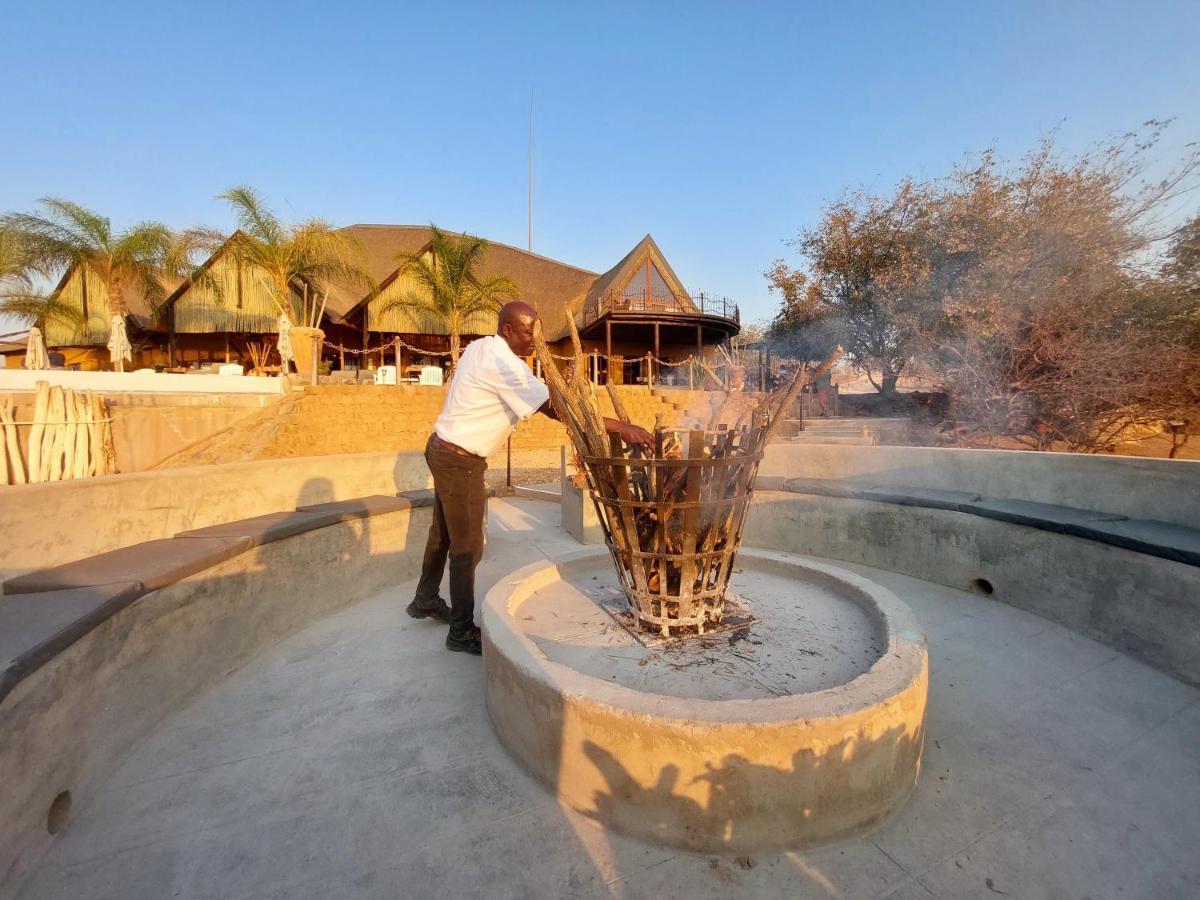 Opuwo Country Lodge エクステリア 写真